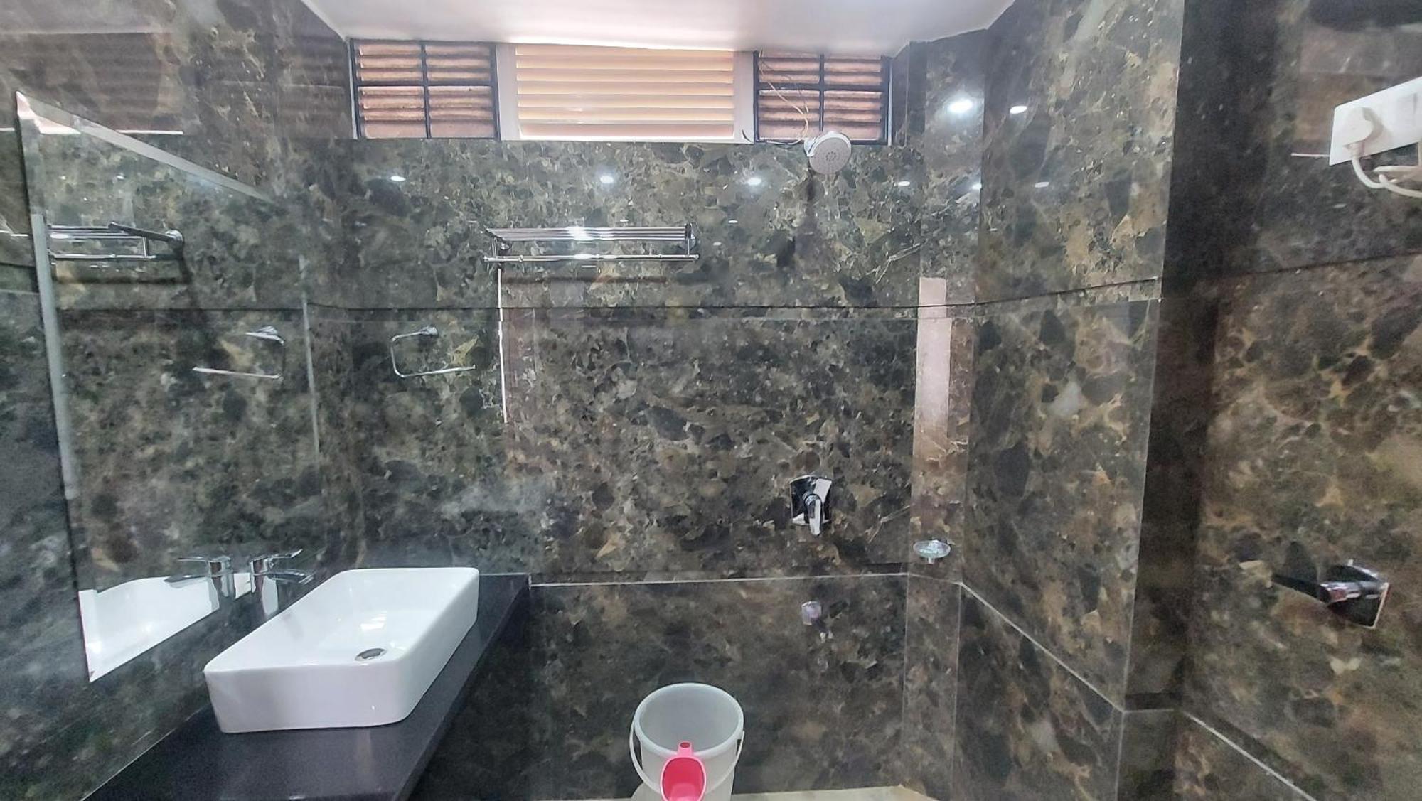 Hotel India House Νταραμσάλα Εξωτερικό φωτογραφία